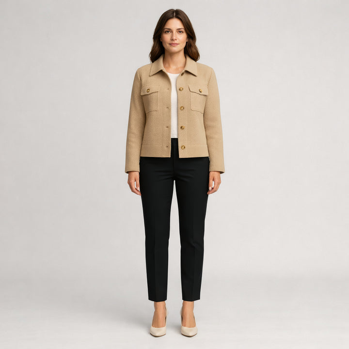 Strikket jakke med struktur