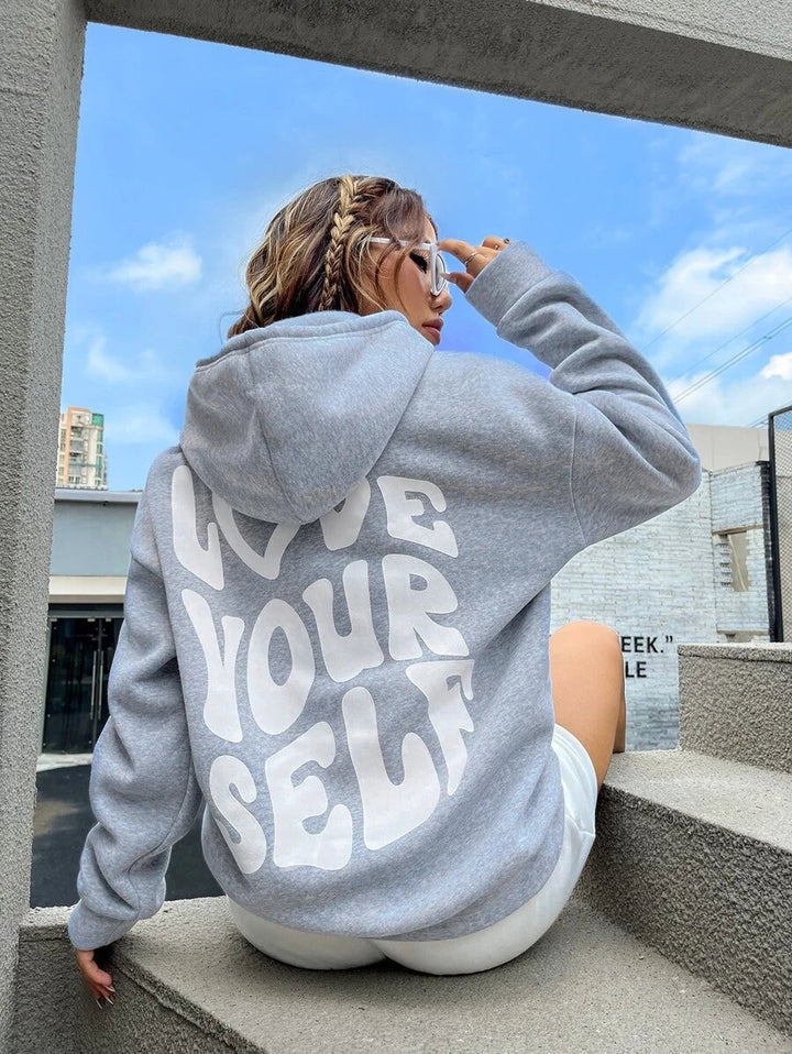 Oversized Hættetrøje Til Kvinder I Sort med Love Yourself Rygprint