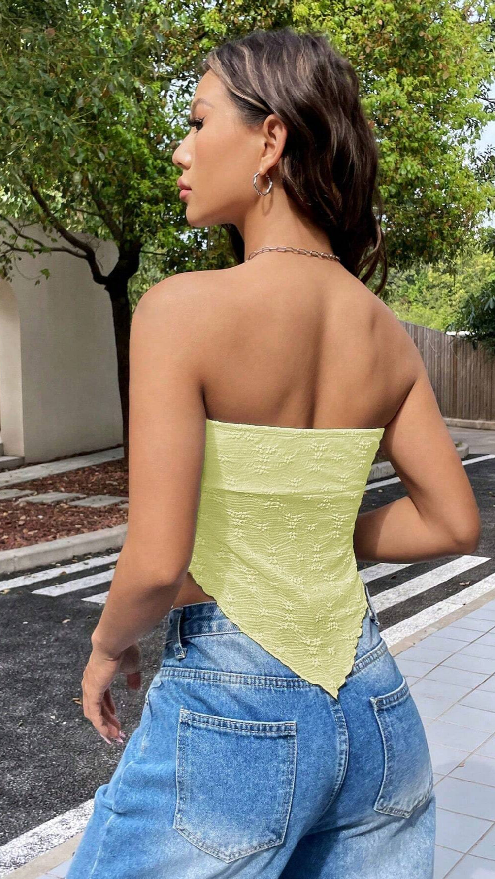 Stropløs top med sløjfedetalje og blondestruktur