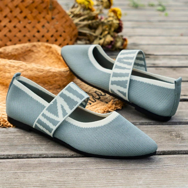 Women's Canvas Ballerina Shoes with Strap and Contrast Trim