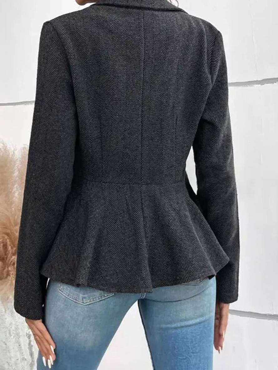 Kort Blazer Til Kvinder med Chevronmønster og Peplum