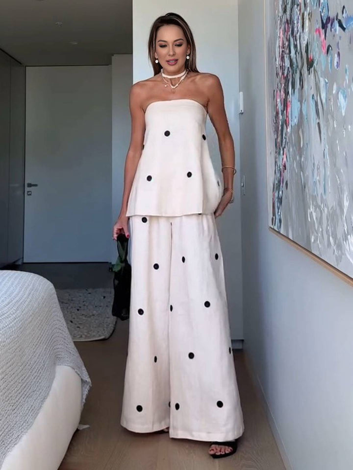 Polka Dot Set with Strapless Top and Wide-Leg Trousers in a Relaxed Style