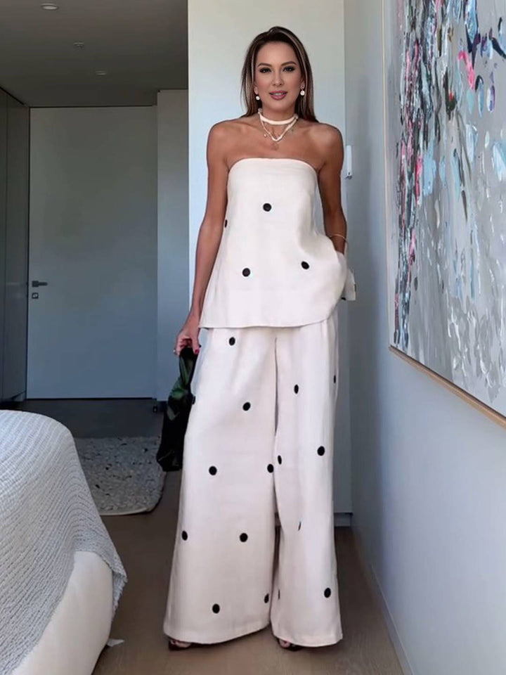 Polka Dot Set with Strapless Top and Wide-Leg Trousers in a Relaxed Style