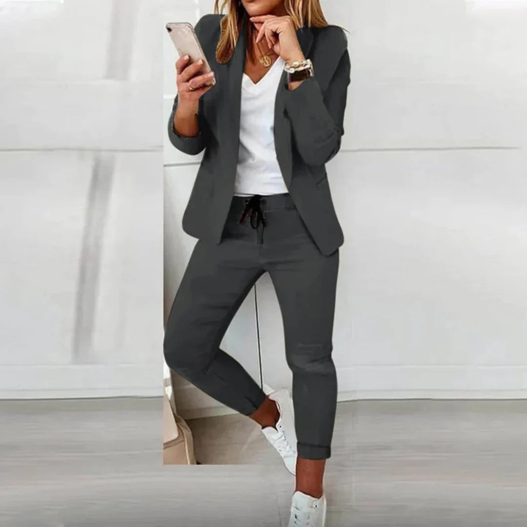 Alsidigt Outfit med Blazer og Joggerbukser til Kvinder