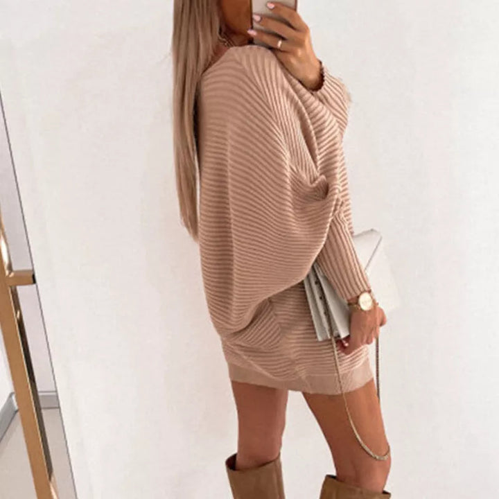 Strikket Mini Sweaterkjole med Off Shoulder Design