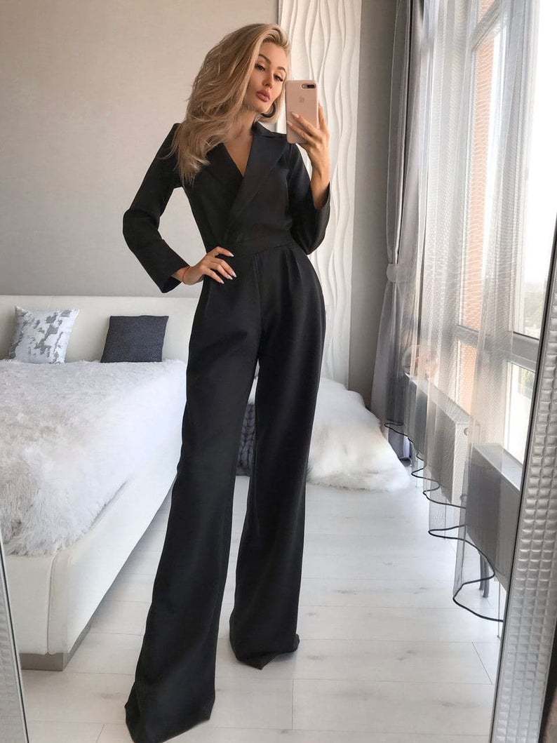 Jumpsuit med Slå-om Effekt og Lange Ærmer