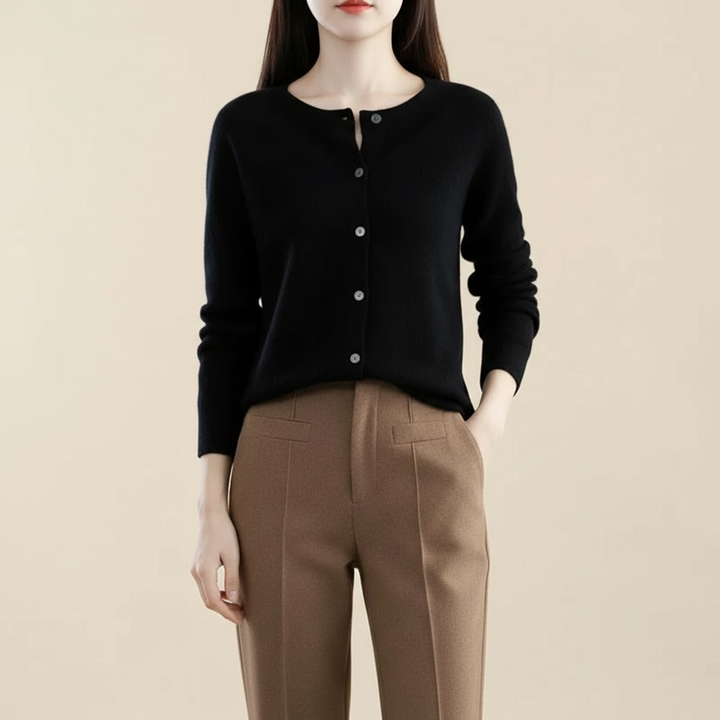 Klassisk langærmet sweater i merino- og uld med knapper til kvinder