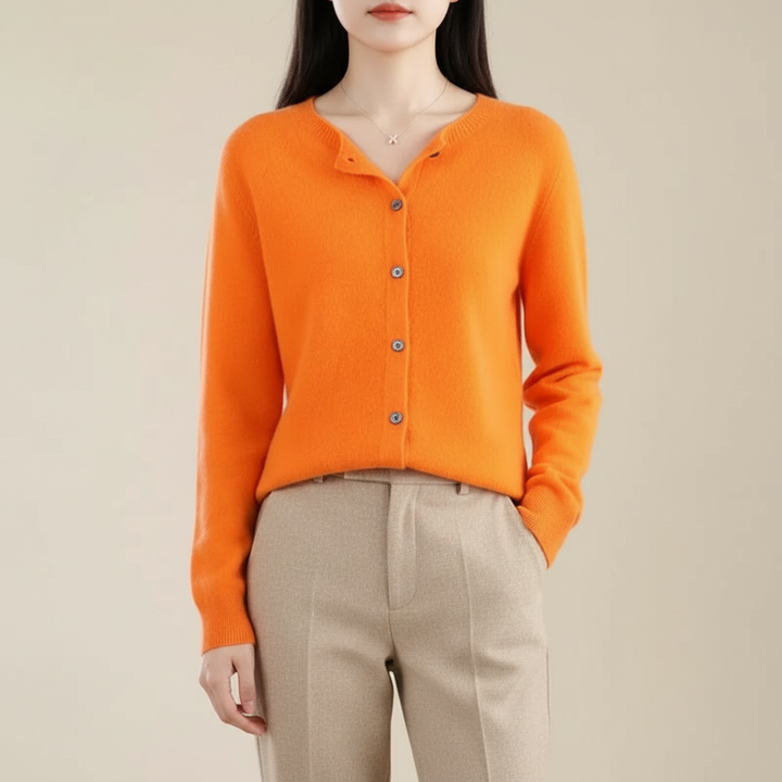 Klassisk langærmet sweater i merino- og uld med knapper til kvinder