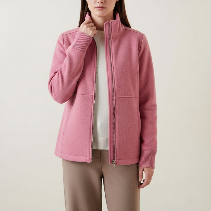 Vinterstrik til kvinder med feminin pasform og lange ærmer