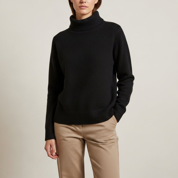 Afslappet rullekravetrøje til kvinder i moderne vinterstil