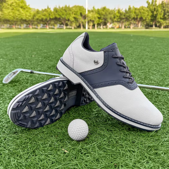 Men's Brogue-Style Golf Shoes