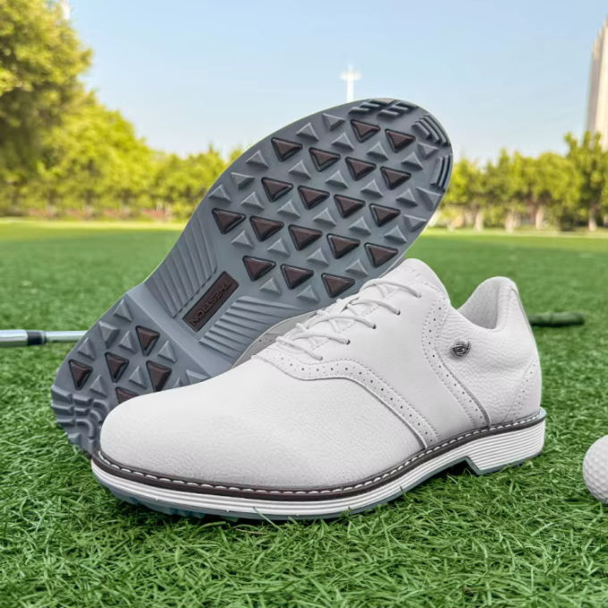 Men's Brogue-Style Golf Shoes