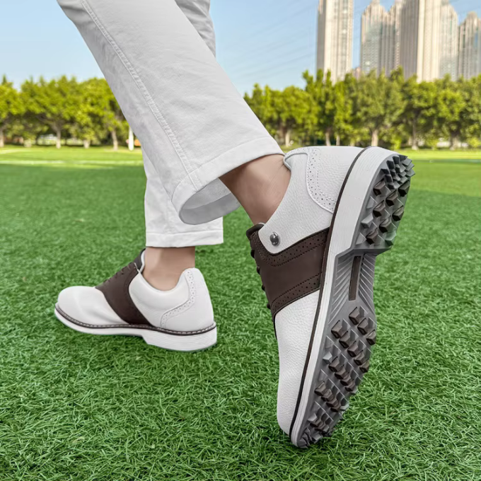 Men's Brogue-Style Golf Shoes