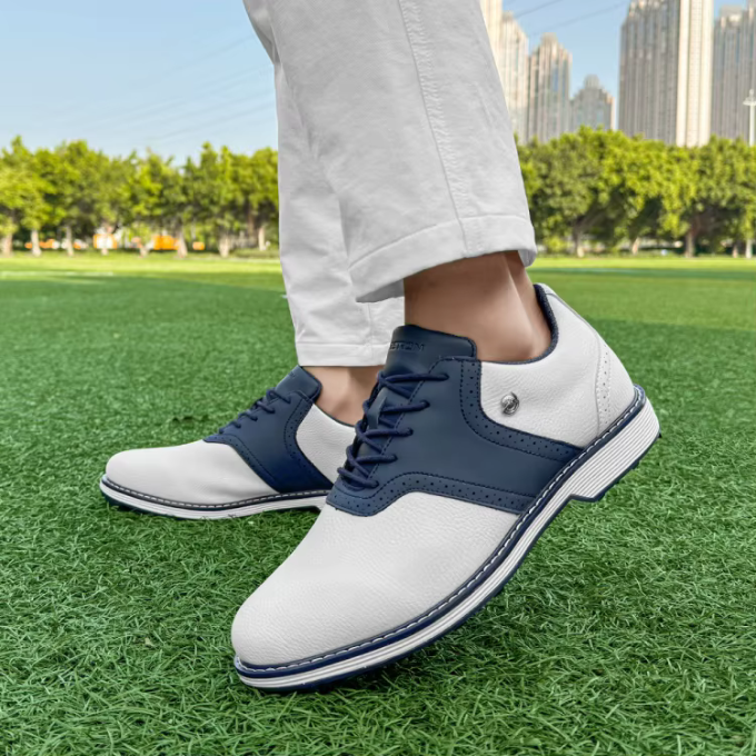 Men's Brogue-Style Golf Shoes