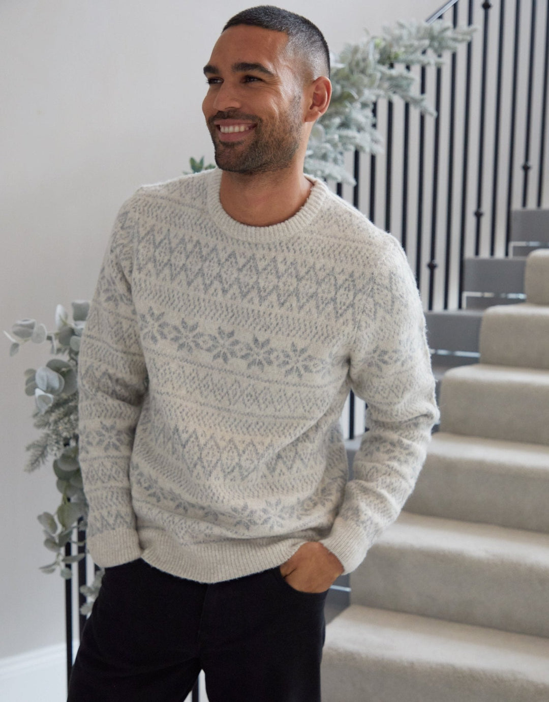 Men's Christmas Jumper Fair Isle Snowflake Crew Neck in Ecru