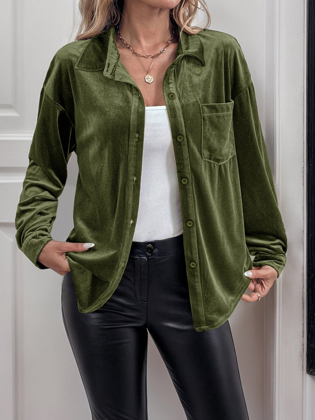 Women's Long-Sleeve Button-Front Collared Shirt