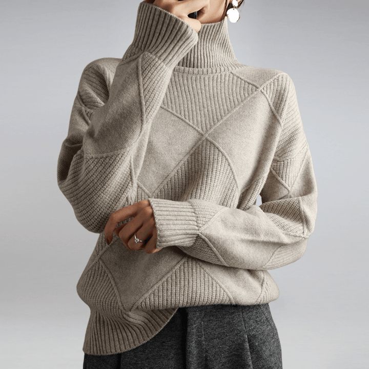 Women’s Oversized Diamond-Knit Turtleneck Jumper