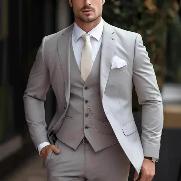 Men's Peak Lapel Slim Fit Three-Piece Formal Suit