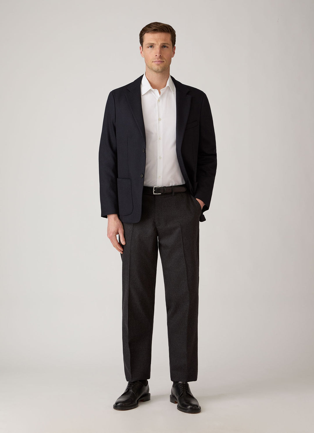 Men's Regular Fit Straight-Leg Tailored Trousers