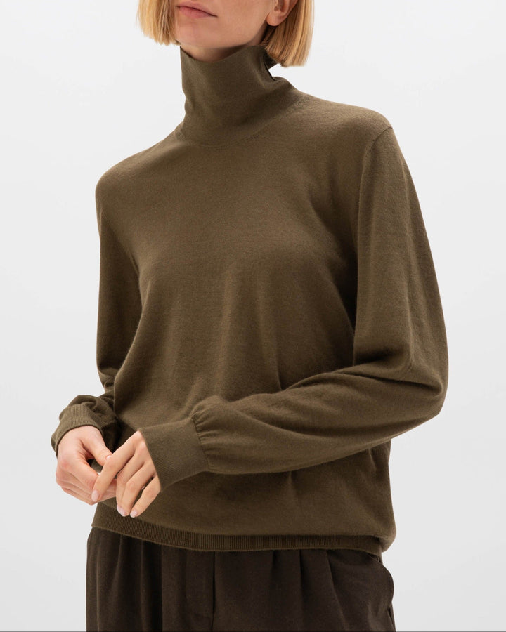 Men's Relaxed-Fit Roll Neck Jumper