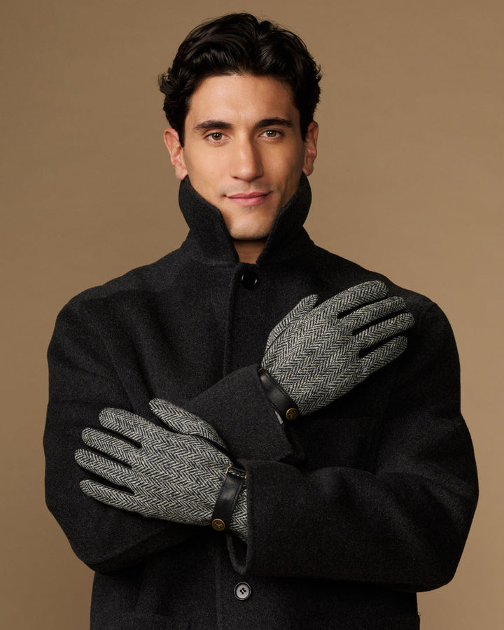 Men's Touchscreen-Compatible Gloves
