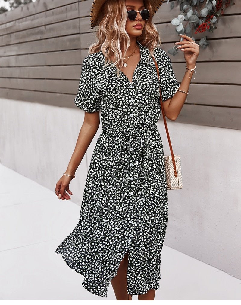 Sommerkjole med Bindebånd Knapper og Blomster I Casual Midi Stil