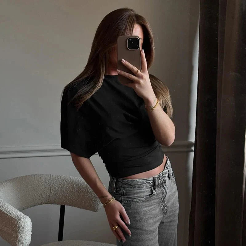 Cropped t-shirt med rund hals i blød komfort