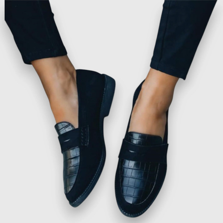Women's Alligator Embossed Slip-On Loafers