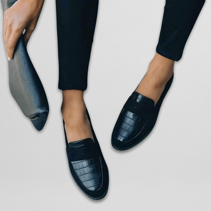 Women's Alligator Embossed Slip-On Loafers