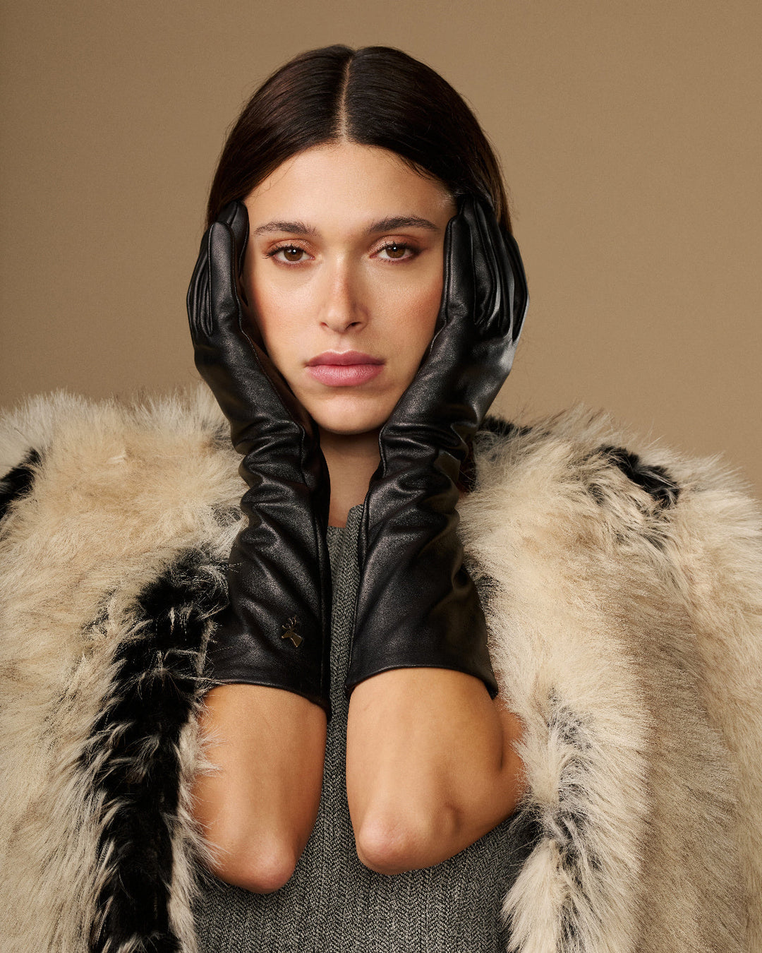 Women's Below-Elbow Gloves
