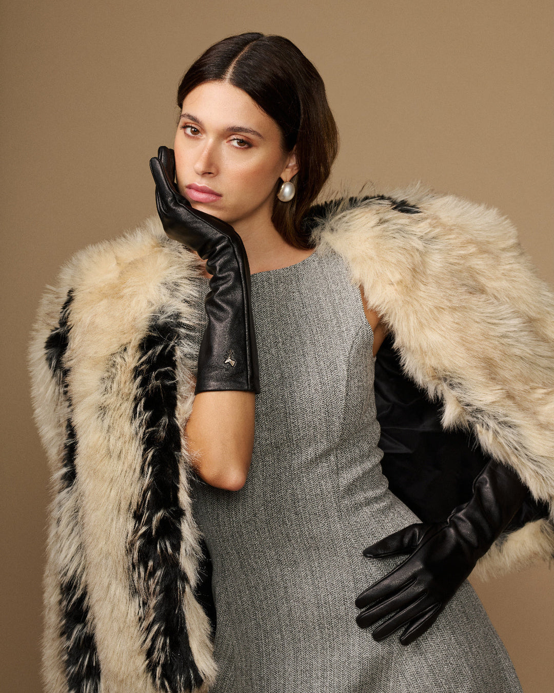 Women's Below-Elbow Gloves