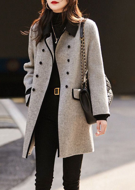 Women's Collared Coat with Flap Pockets