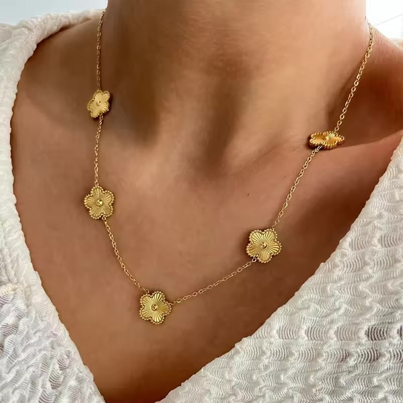 Women's Double-Layered Clover Charm Necklace