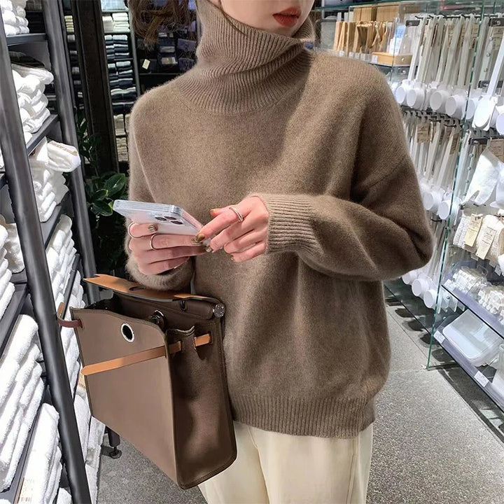Women's Oversized Ribbed Roll-Neck Jumper