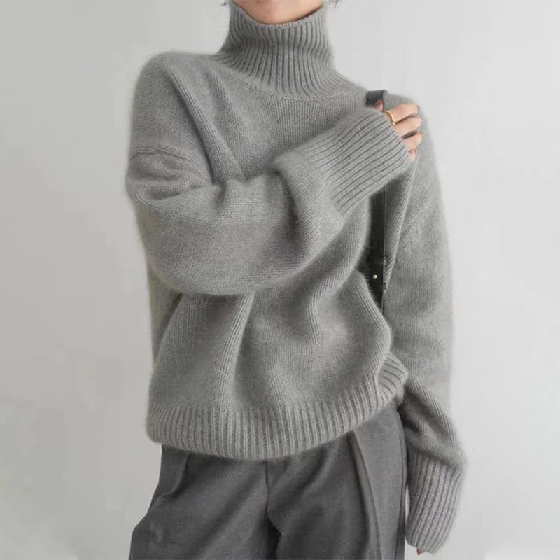 Women's Oversized Ribbed Roll-Neck Jumper