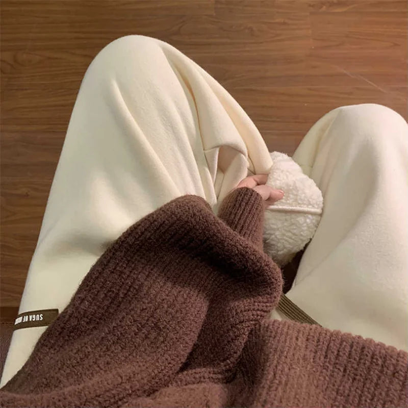 Women's Relaxed High-Waist Fleece Joggers