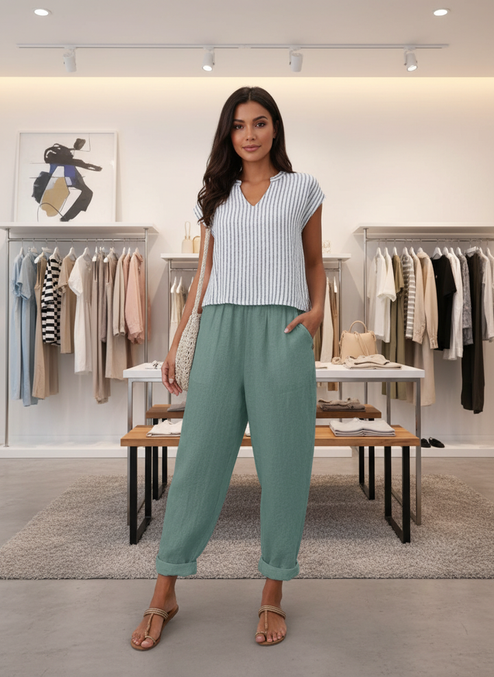 Women's Relaxed Trousers With Side Pockets