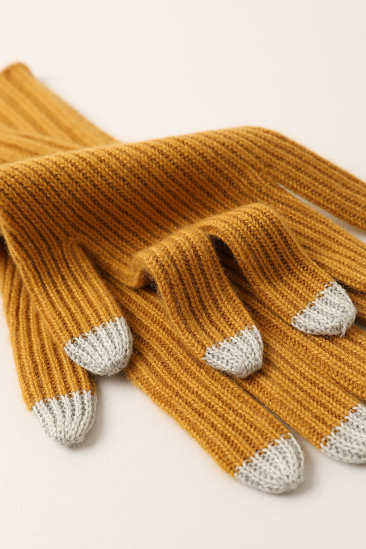 Women's Ribbed Knit Gloves with Contrast Fingertips