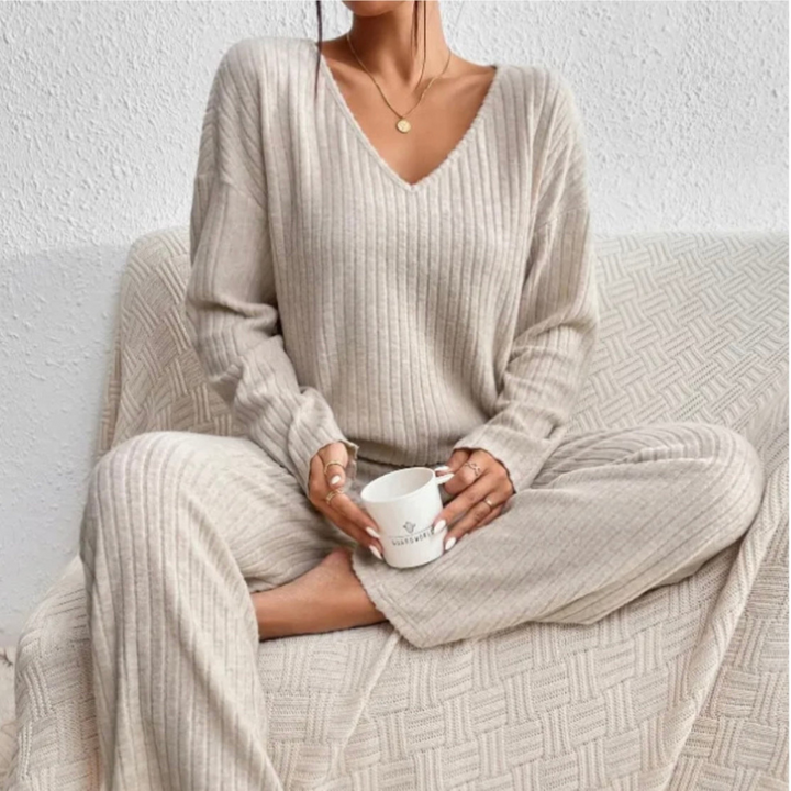 Women's Ribbed Knit V-Neck Two-Piece Lounge Set