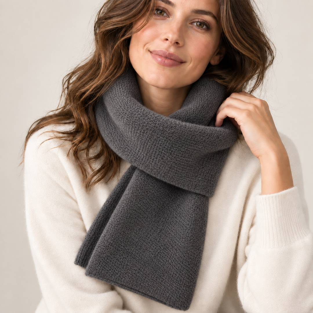 Women's Seamless Knit Scarf