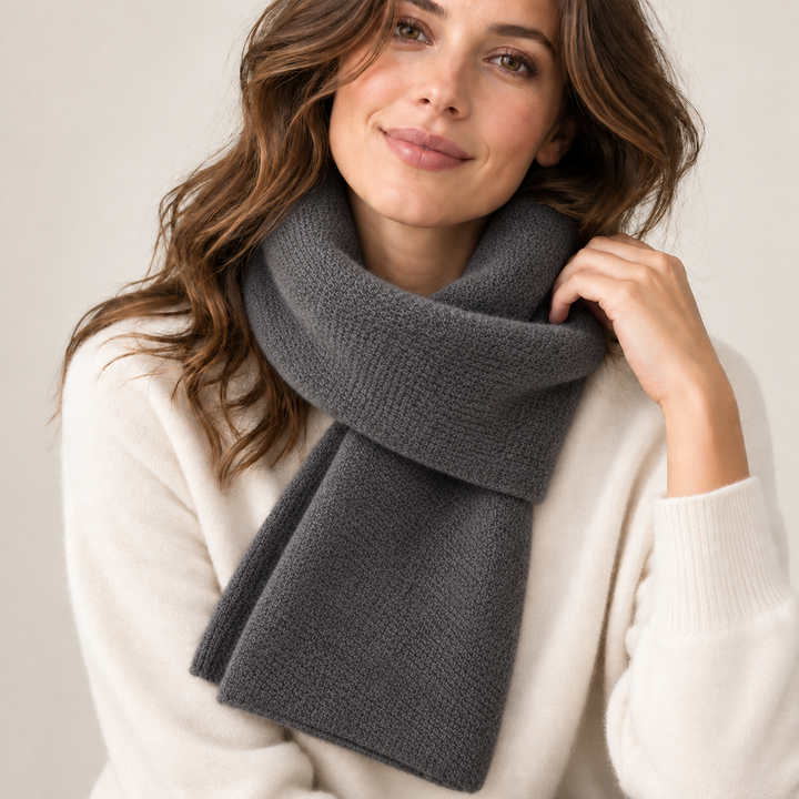 Women's Seamless Knit Scarf