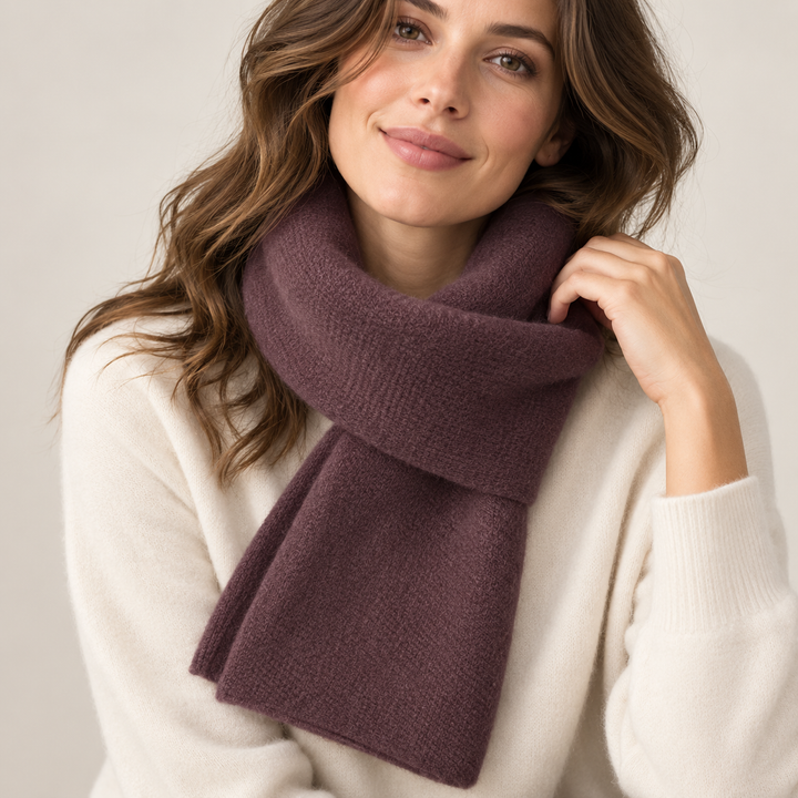 Women's Seamless Knit Scarf