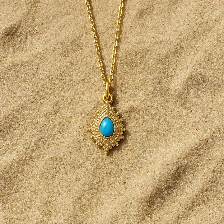 Women's Teardrop Pendant Necklace with Green Stone