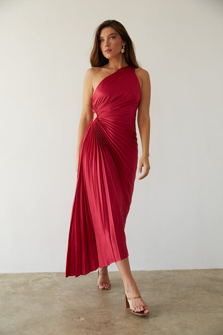 Plisseret Midikjole med Én Skulder og Elegant Feminint Festlook